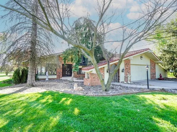 8718 Ashbrook Dr, West Chester, OH 45069