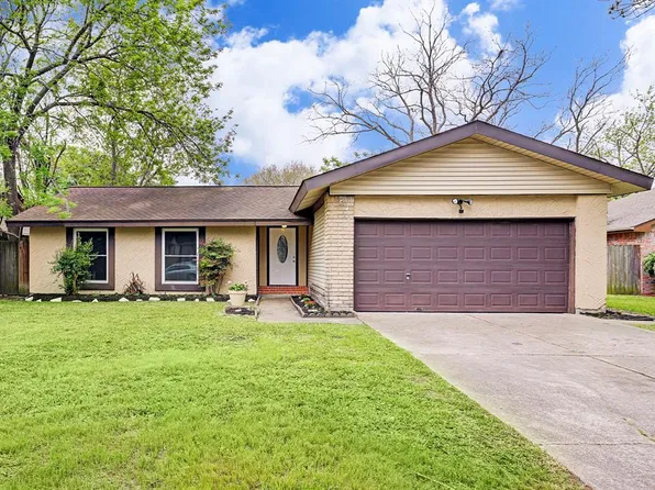 16806 Paint Rock Rd, Friendswood, TX 77546