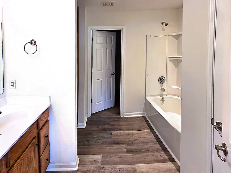 7612 Oakfield Way — Photo 6