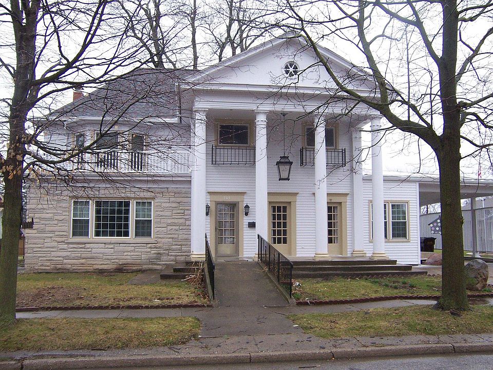 705 S Main St, Ligonier, IN 46767 MLS 202308944 Zillow