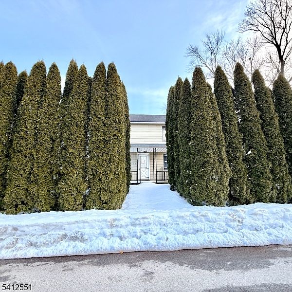 1st image of 2720 River Rd