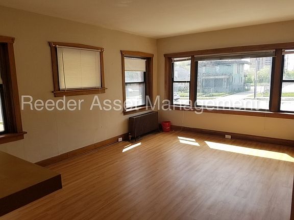4th image of 35 S 700 E APT 4