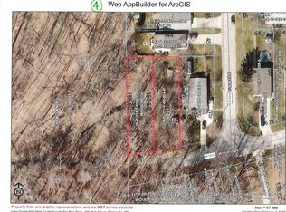 Forest Rd, Mentor, OH 44060