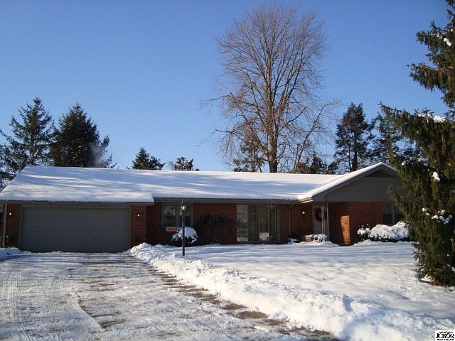1st image of 585 Shawnee Ct