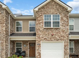 2043 Downstream Dr, Ashland City, TN 37015