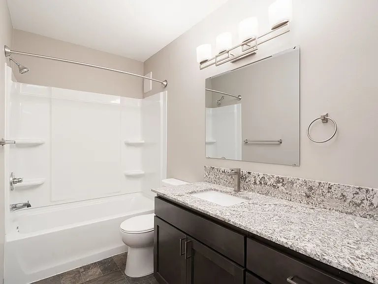 Heatherwood Apartments | MODERNIZED LIVING — Photo 24
