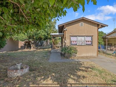 326 N Linnell Avenue, Farmersville, CA, 93223