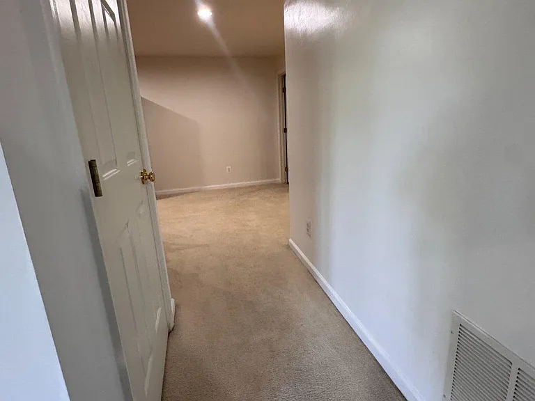 17754 Avenel Ln — Photo 15