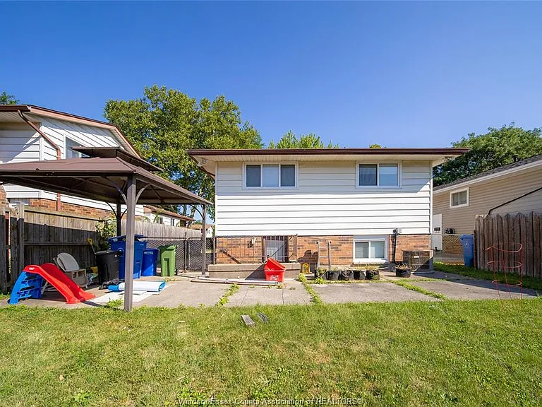 9633 Avery Ln #UPPER — Photo 26