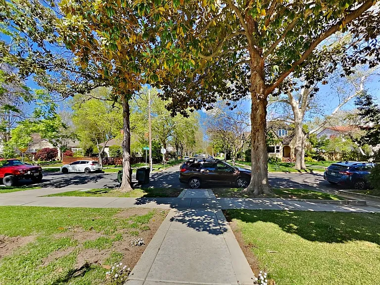 1866 Bidwell Way — Photo 37