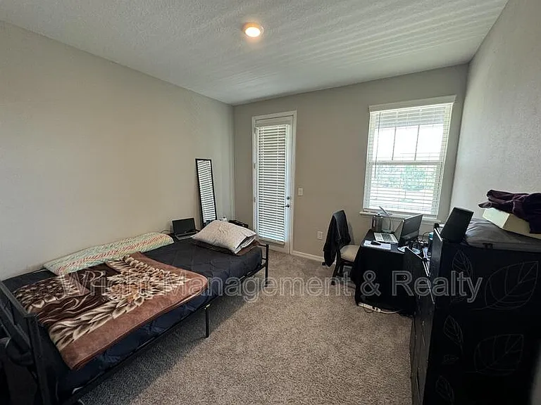 13823 Rangeland Blvd — Photo 29