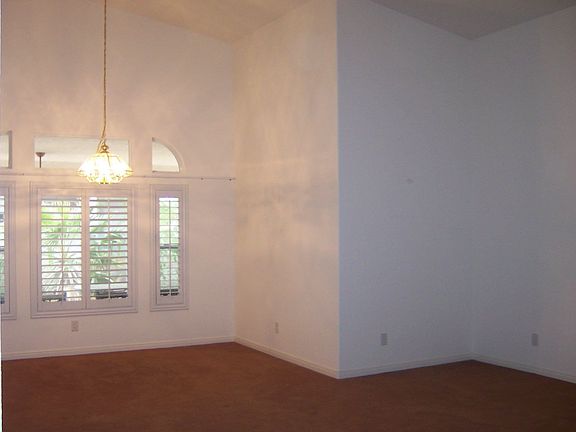 Formal living 