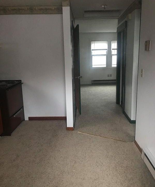 2nd image of 1496 Grafton Rd