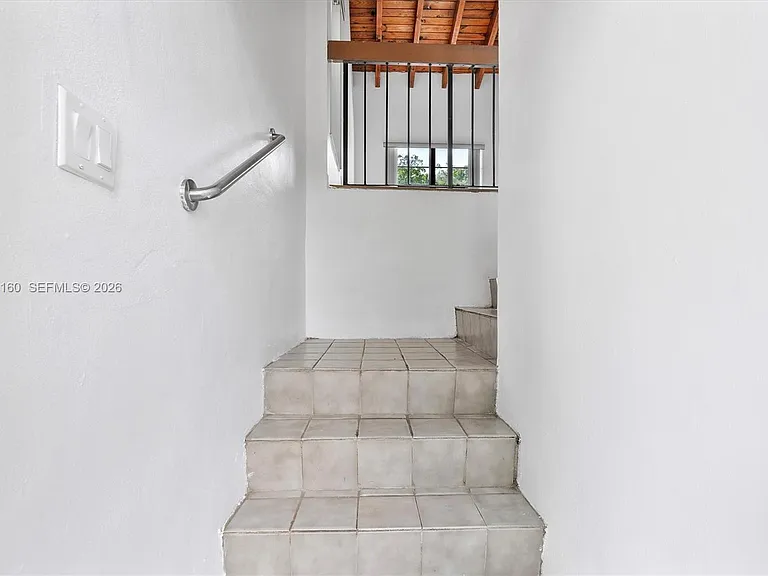 10542 NW 7th Ter #B7 — Photo 5