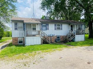811 S Saint Louis St, Concordia, MO 64020