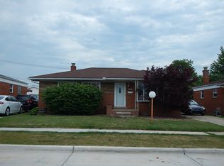 24656 Almond Ave, Eastpointe, MI