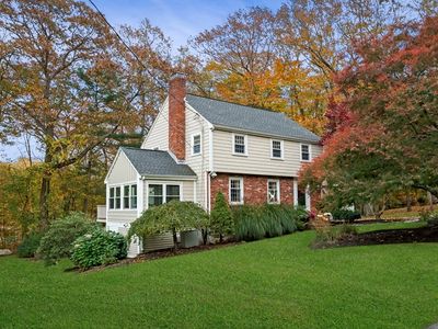 6 Juniper Rd, Lynnfield, MA, 01940