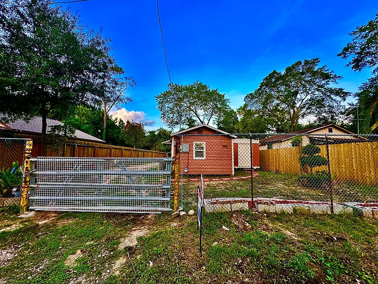 19422 Borders Dr — Photo 15