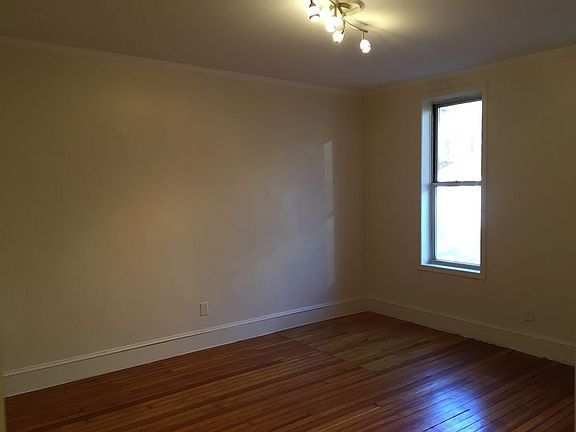5th image of 4135 49th St APT 1F