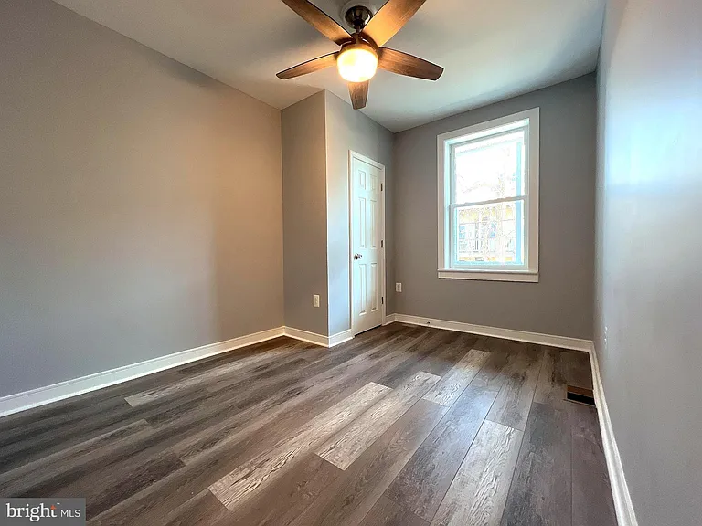 1210 Half St SW — Photo 22
