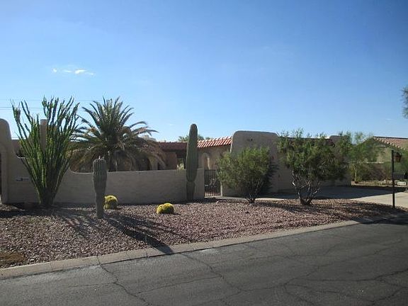 2nd image of 1519 N Camino Emiliano