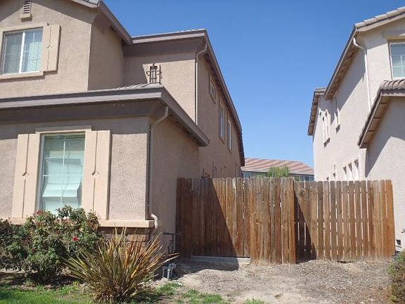 2nd image of 3342 W Stewart Ave