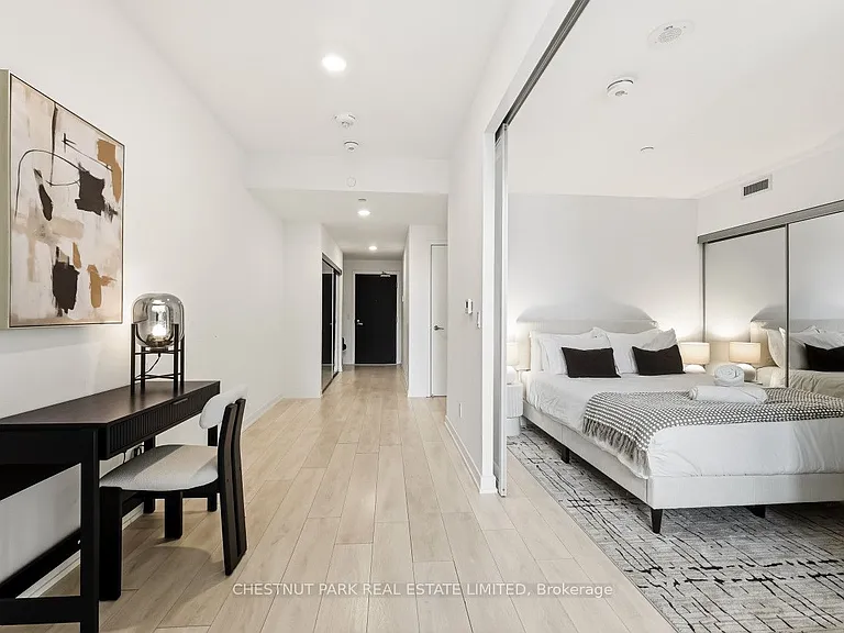 18 Maitland Ter #405 — Photo 16