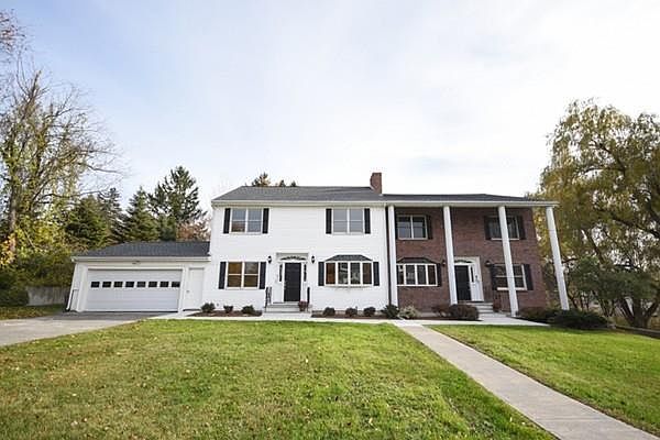 1st image of 26 Rosemont St #26