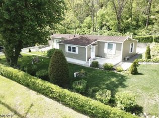 93 Swartswood Rd, Newton, NJ 07860
