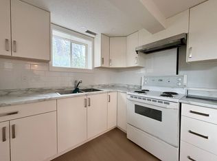 766 Genevieve Rd #H, Saanich, BC V8X3R5