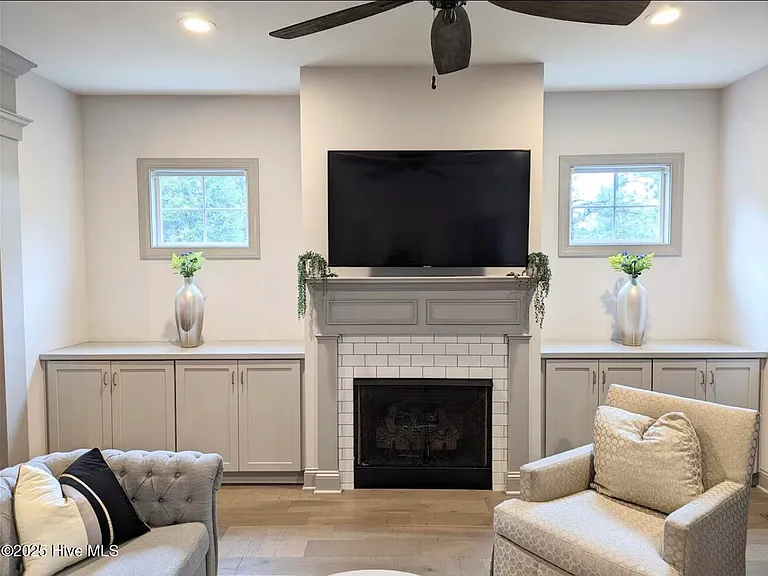 360 W Maine Ave — Photo 6
