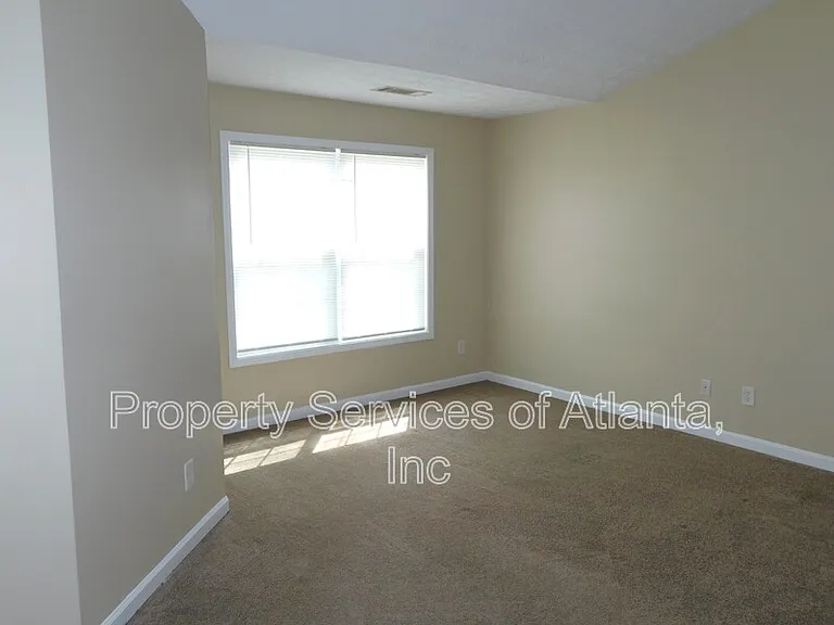 2379 Tullamore Cir — Photo 21