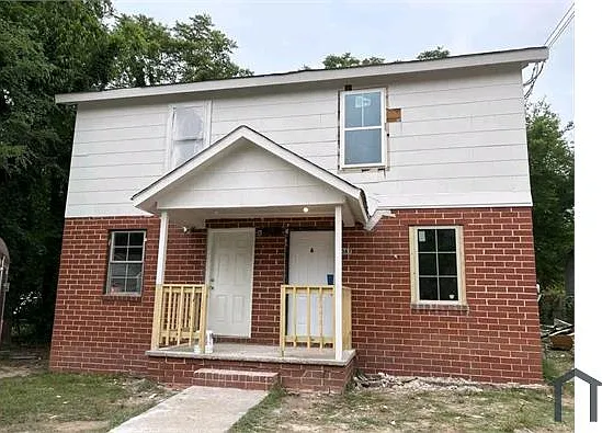 361 Lincoln Ave