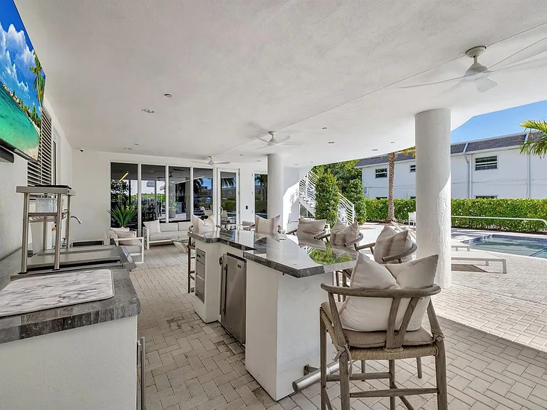 612 Bayshore Dr #301 — Photo 60