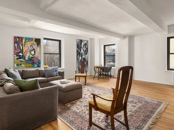 315 West 23rd Street 10F image 3 of 8