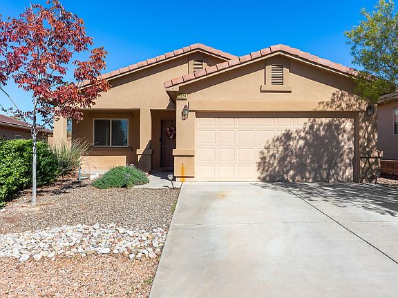 2nd image of 2024 Violeta Way SE