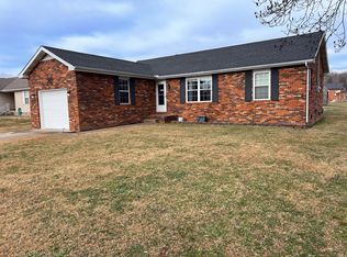 2069 Huckshold Dr, Madisonville, KY 42431