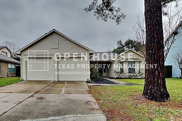 1st image of 8526 Lake Crystal Dr