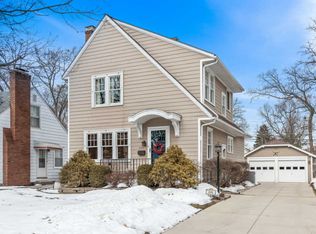 446 Blenheim Rd, Columbus, OH 43214