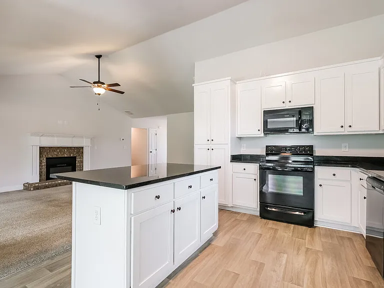 74 Heartland Cir — Photo 8