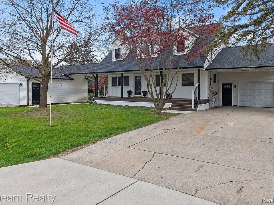 1st image of 16132 Whitehead Dr