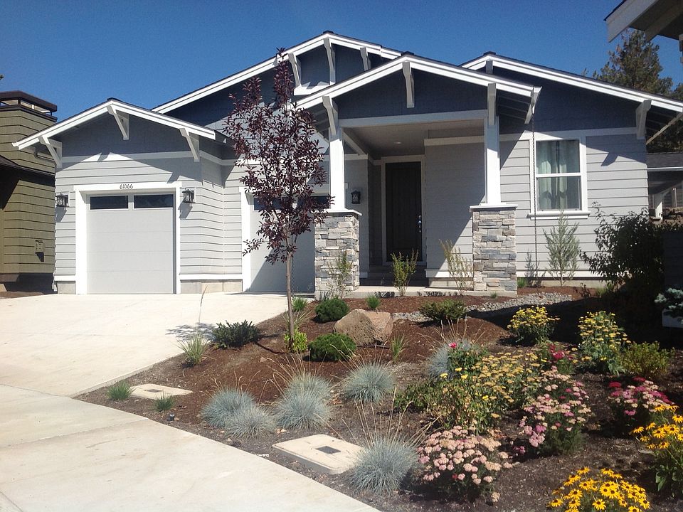 Home on cul-de-sac