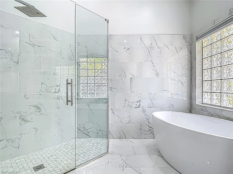 351 Pindo Palm Dr — Photo 21