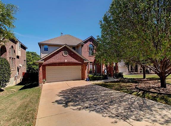 2nd image of 2720 Lothian Dr