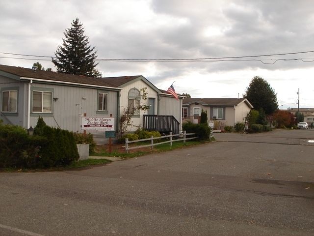 1st image of 4000 76th St NE