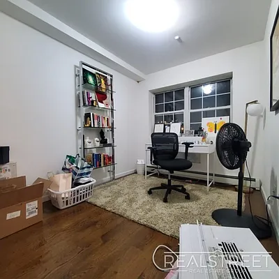 Rented by Real Street Inc | media 3