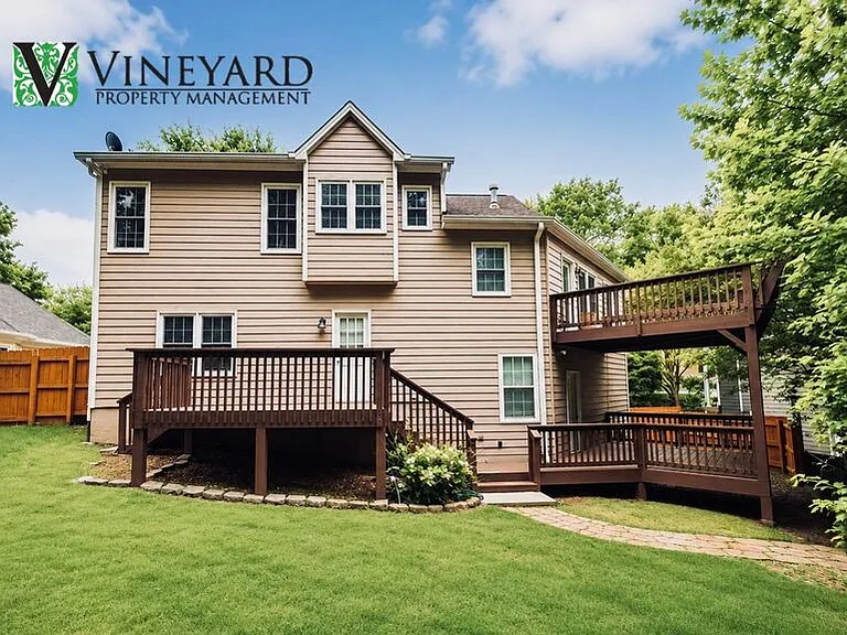 2443 Doubletree Dr NW — Photo 30
