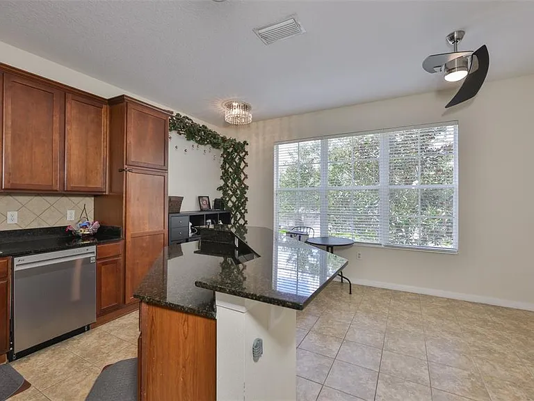 1307 Salem Orchard Ln — Photo 12