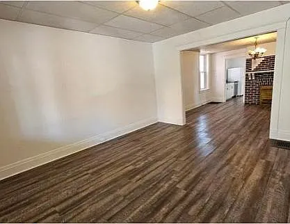 130 S Spring Ave - 130 S Spring — Photo 4