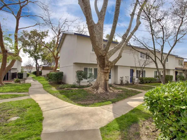 8811 Salmon Falls Dr Unit D, Sacramento, CA 95826